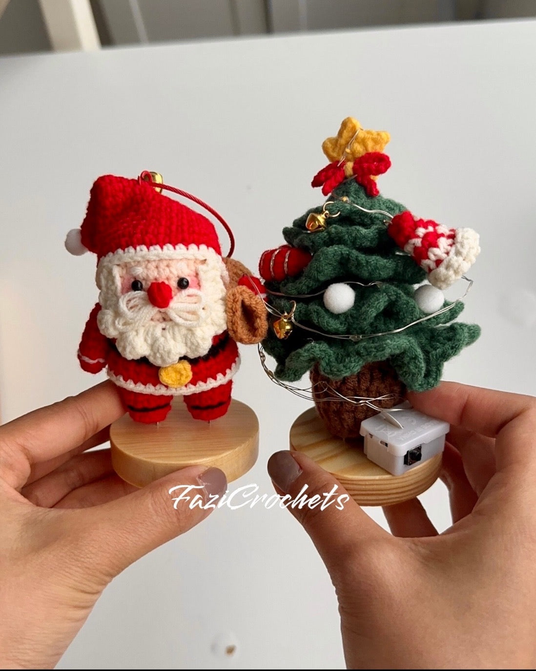 Crochet Christmas Gift Set w Santa Claus and Christmas Tree with Wood Stands